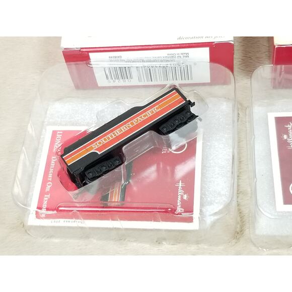 Christmas Tree Ornament Lionel Train Die Cast Metal 2003 2005 Hallmark x2 Vtg - Picture 4 of 10